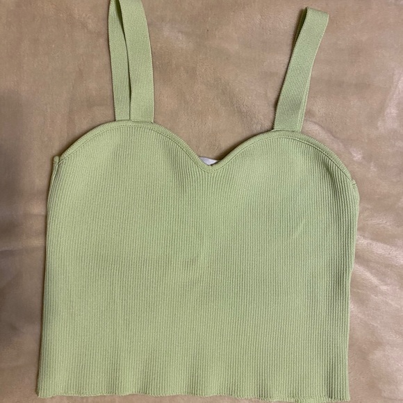 Pastel Green Cropped Tank Top - Picture 2 of 3